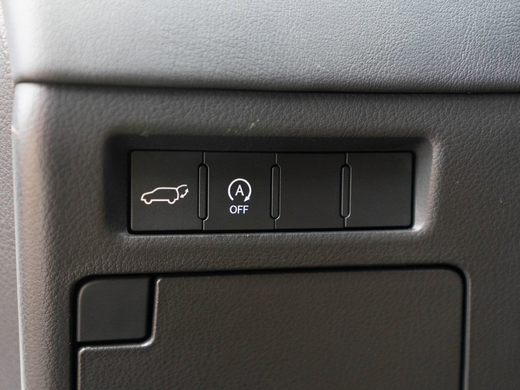 Used 2024 Lexus LX 600 4WD w/ Appearance Package image 29