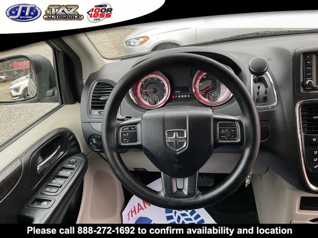 Used 2018 Dodge Grand Caravan SE w/ UConnect Hands-Free Group image 17