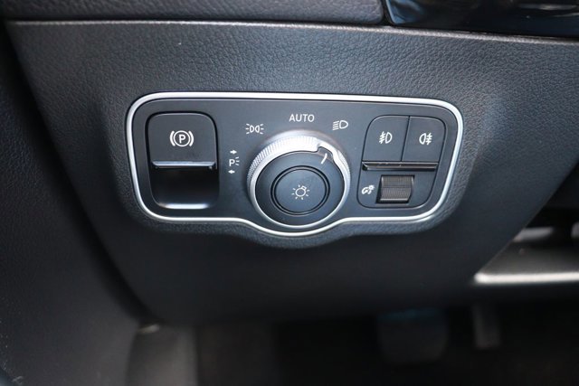 Used 2025 Mercedes-Benz GLA 250 image 29