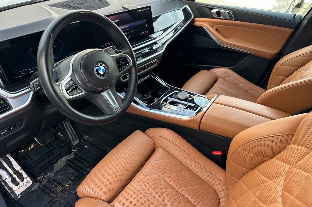 Used 2024 BMW X5 sDrive40i w/ M Sport Package image 9