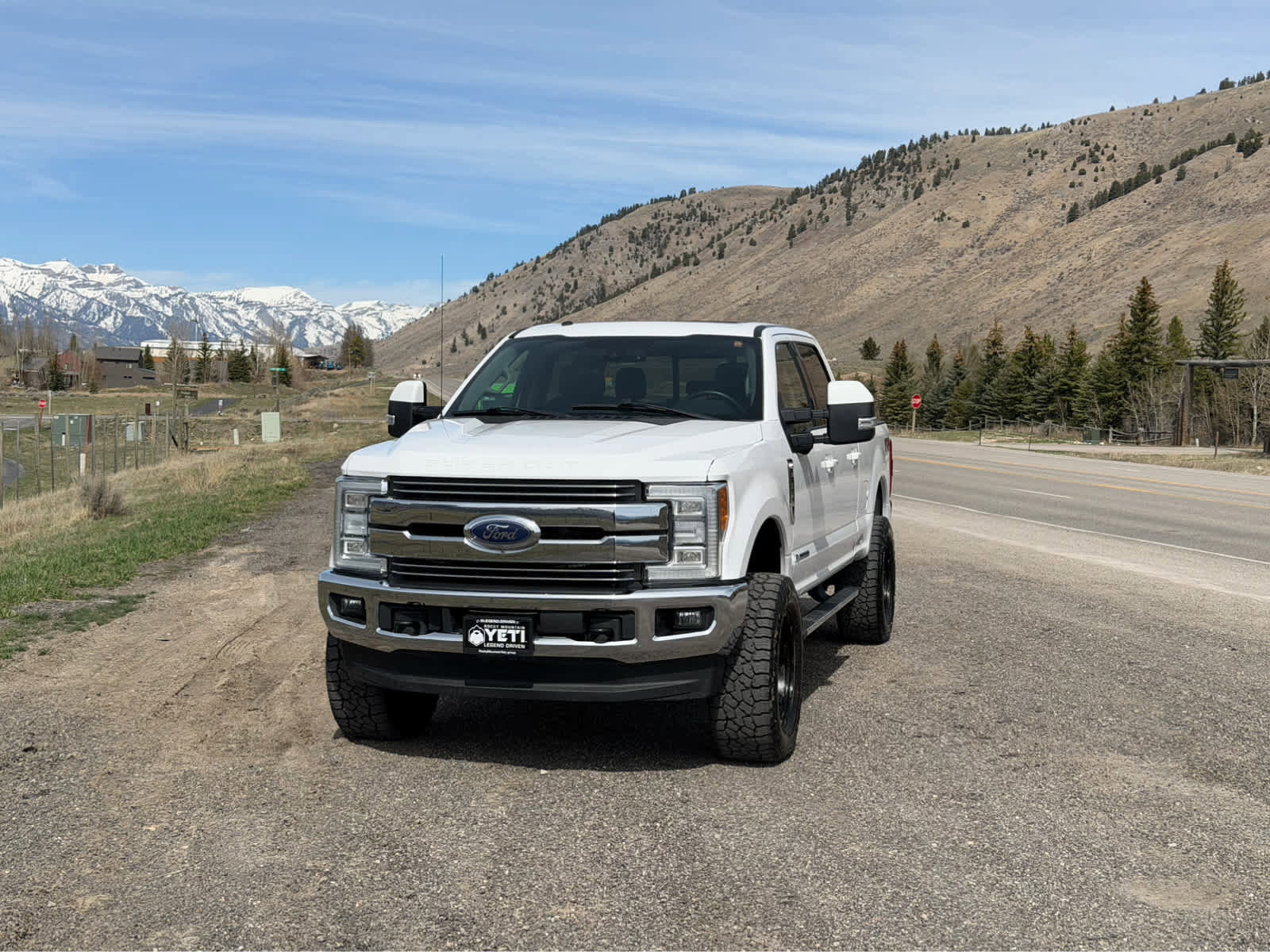 Used 2017 Ford F350 Lariat w/ Lariat Ultimate Package image 3