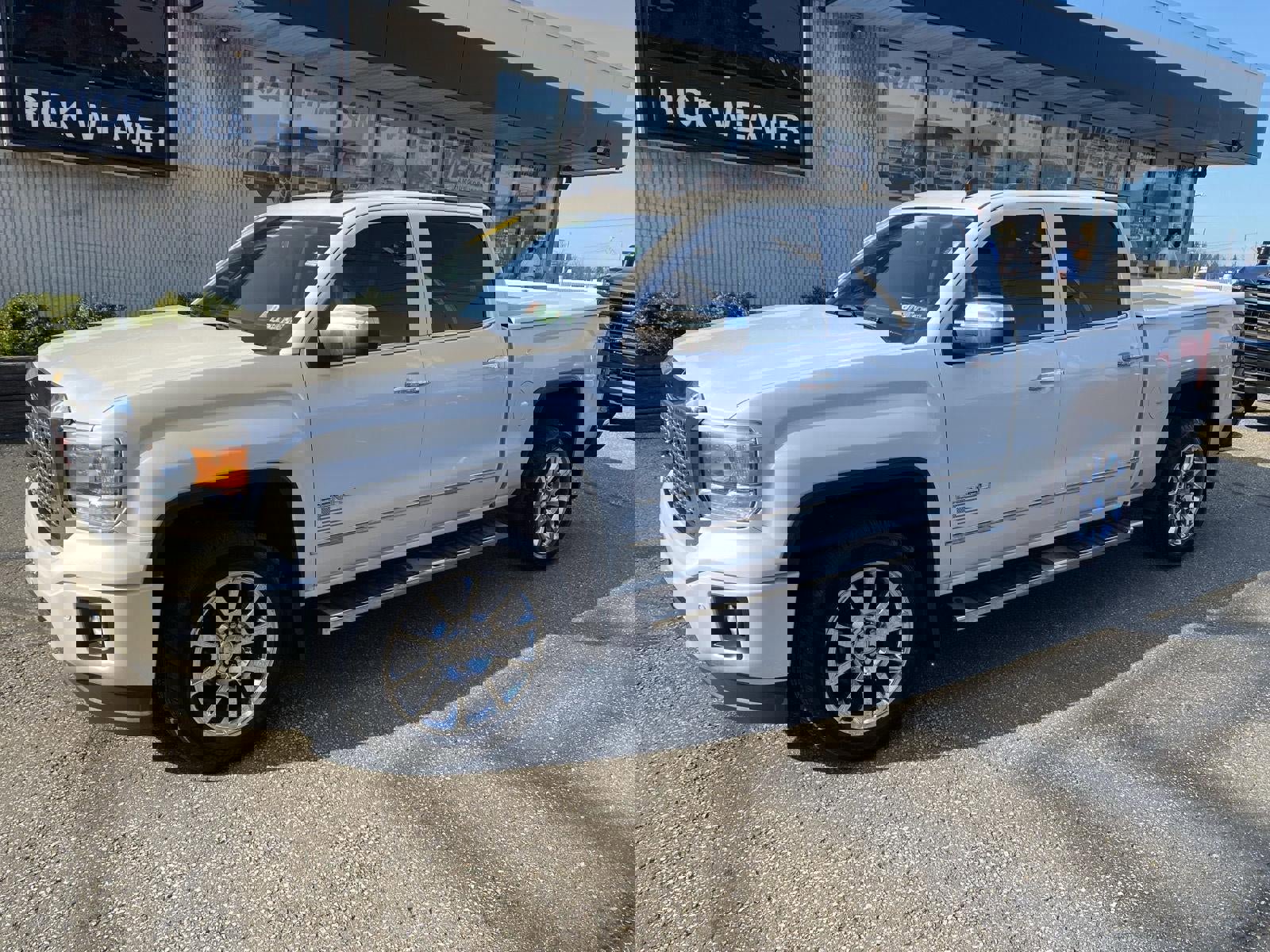 Used 2014 GMC Sierra 1500 Denali image 4