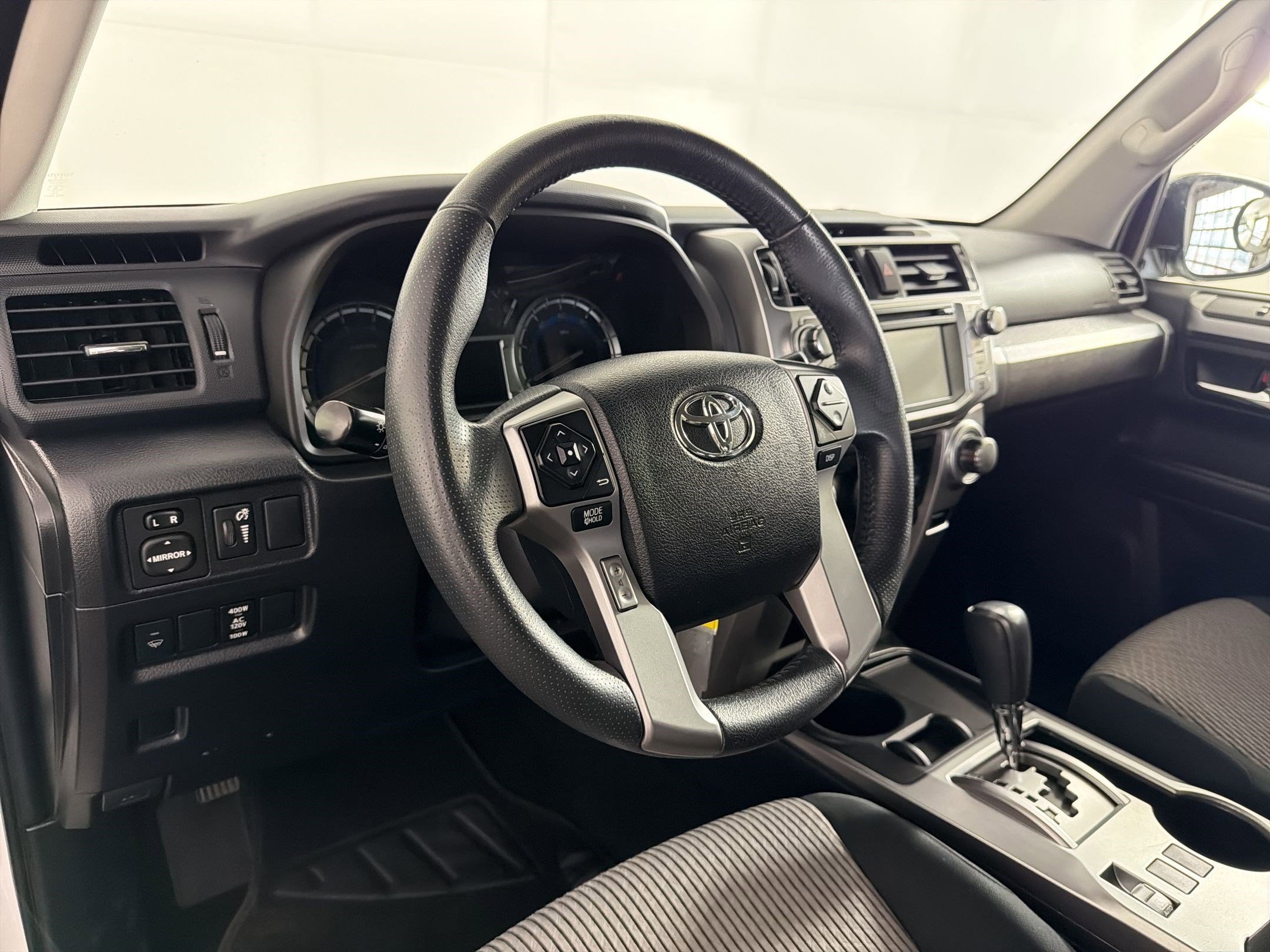 Used 2018 Toyota 4Runner SR5 image 4