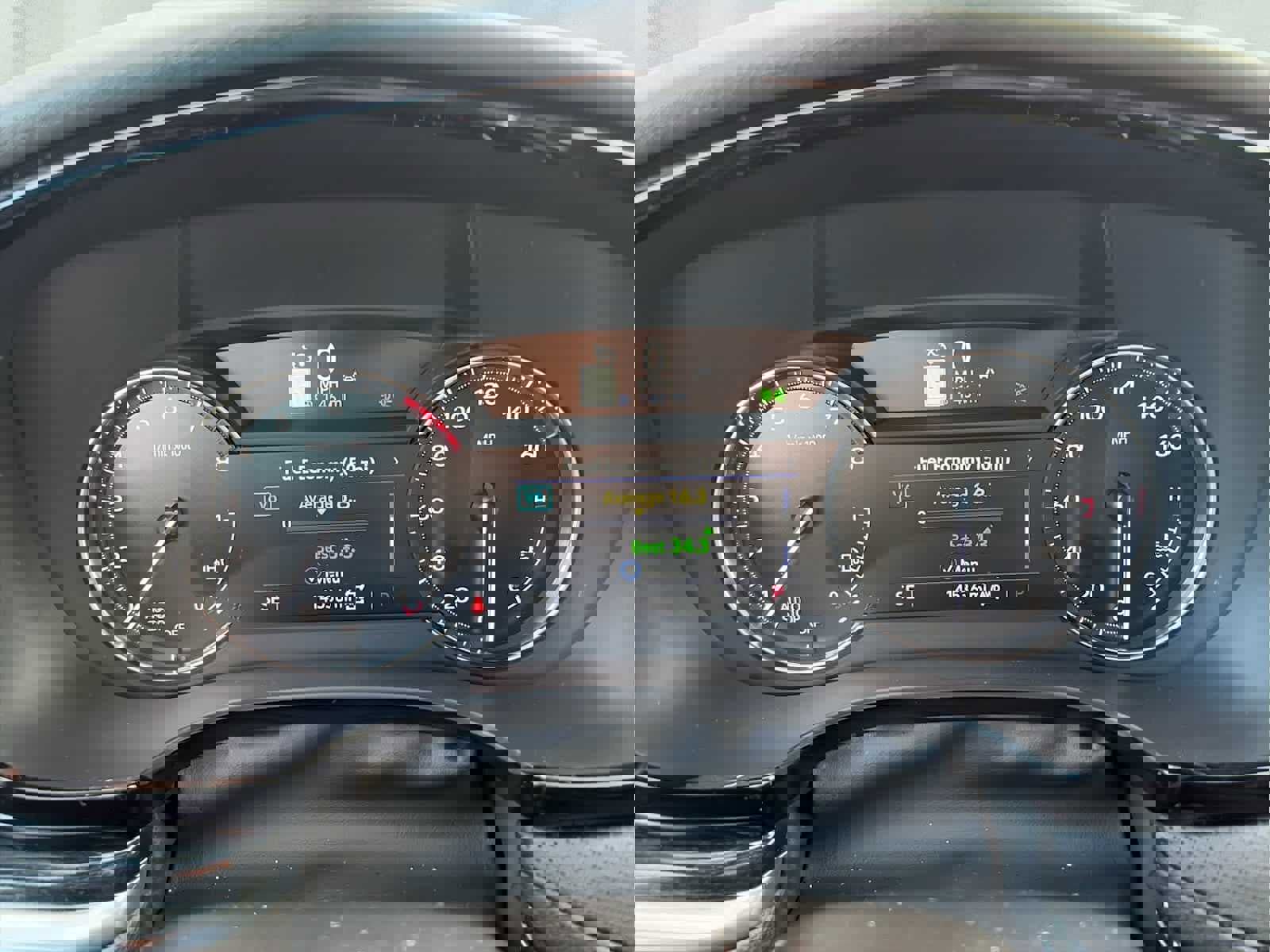 Used 2025 Cadillac XT5 Premium Luxury image 14