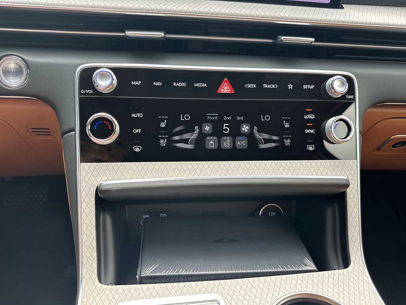 New 2026 Genesis GV80 2.5T Prestige AWD/4WD image 19