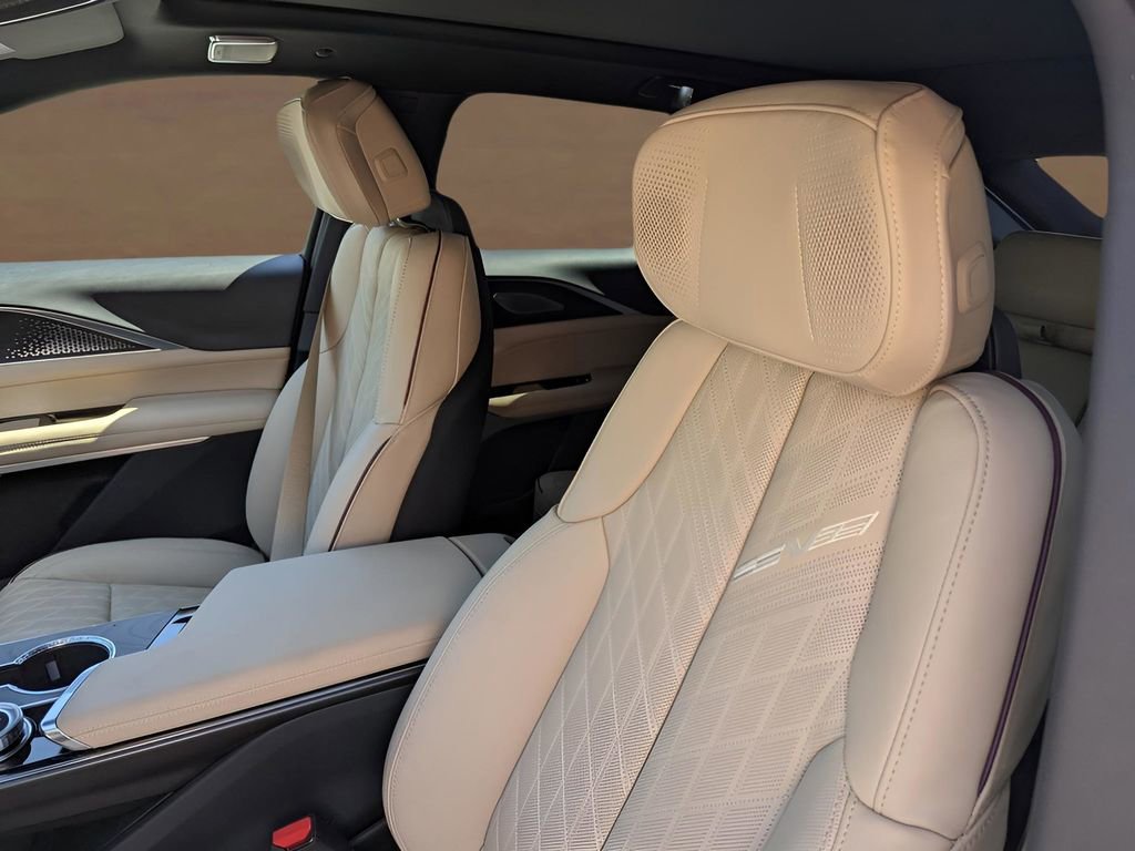 New 2026 Cadillac Lyriq V w/ LPO, Floor Liner Package image 9