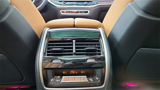 Used 2026 BMW X7 xDrive40i image 42