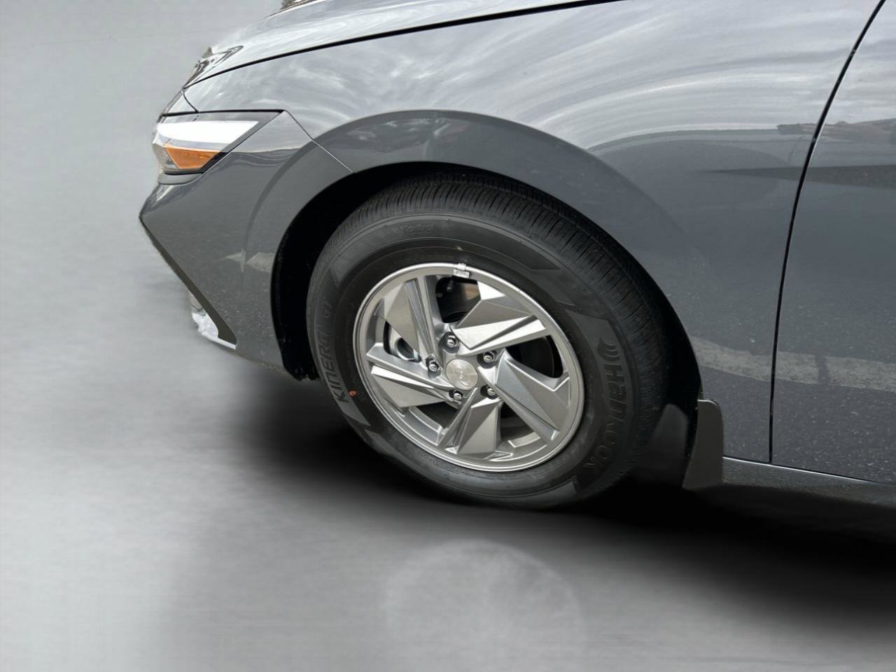 New 2026 Hyundai Elantra SEL Sport Premium FWD image 34