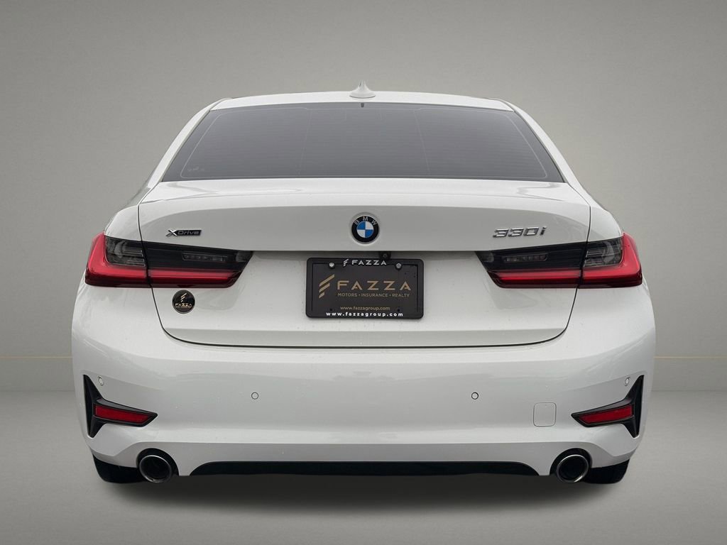 Used 2020 BMW 330i xDrive Sedan w/ Convenience Package AWD/4WD image 4