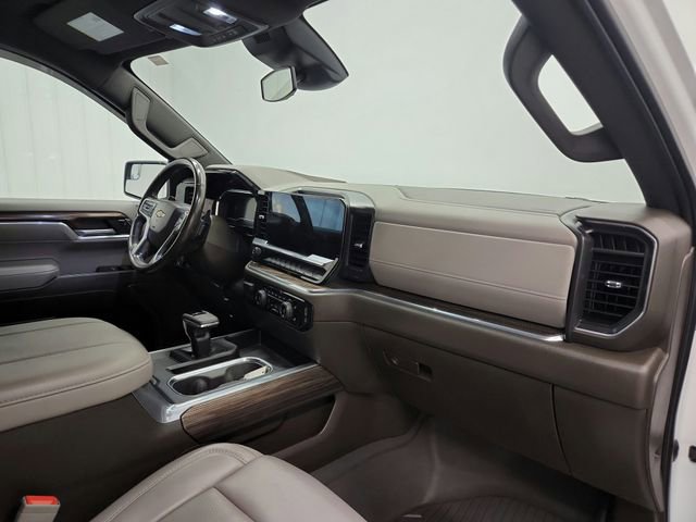 Used 2023 Chevrolet Silverado 1500 LT w/ Z71 Off-Road Package image 38