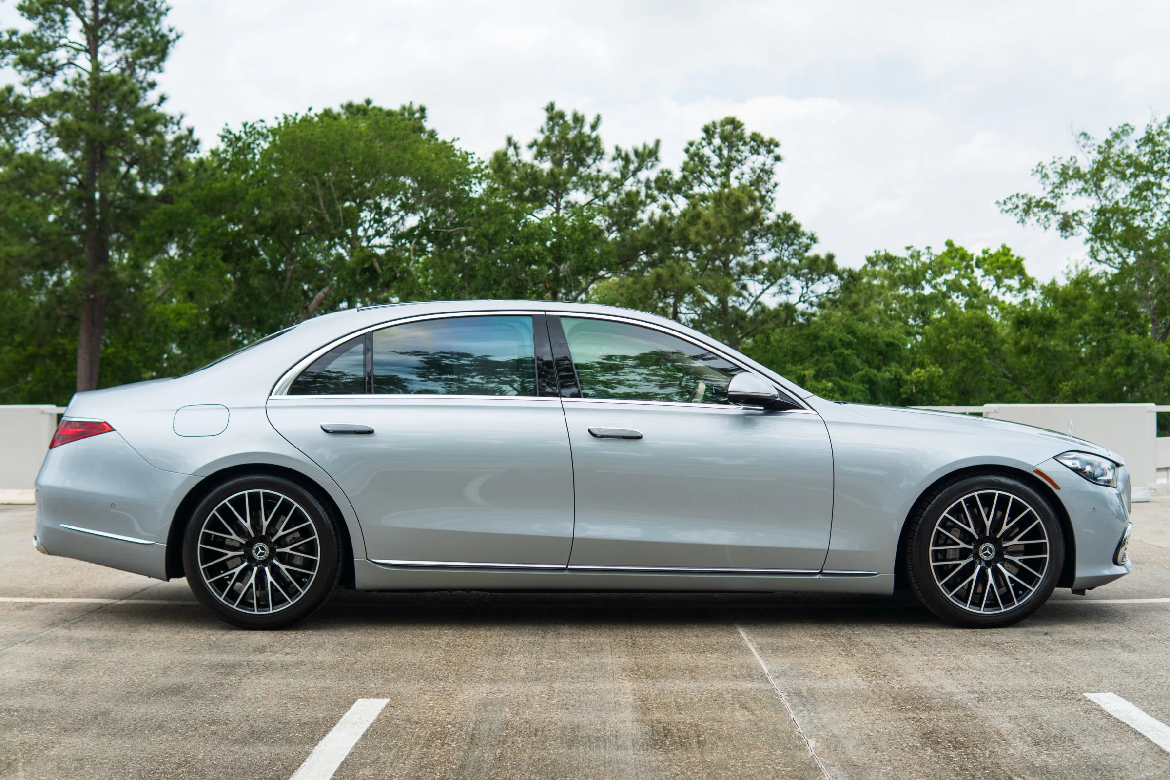 Used 2023 Mercedes-Benz S 580 4MATIC Sedan w/ Warmth & Comfort Package image 16