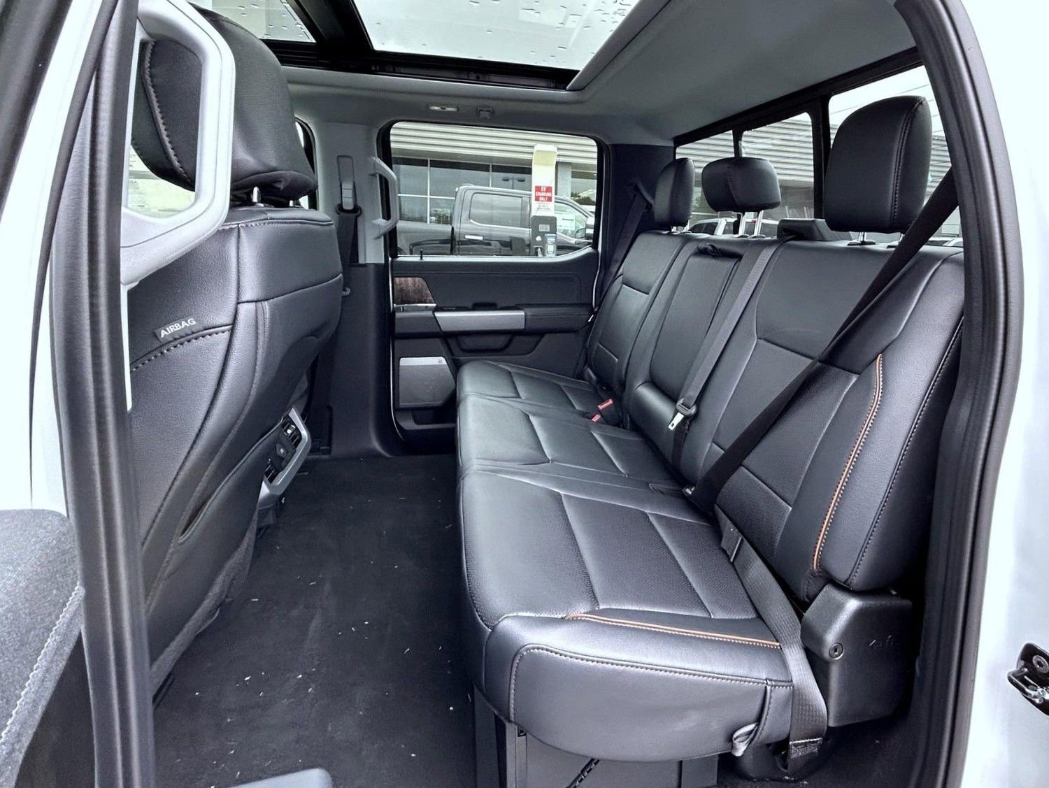 New 2026 Ford F450 Lariat w/ Lariat Ultimate Package image 12