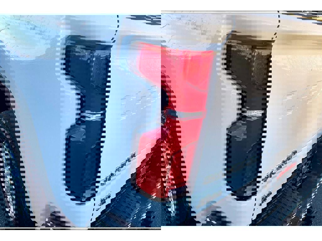 Used 2025 Chevrolet Silverado 3500 LTZ image 31