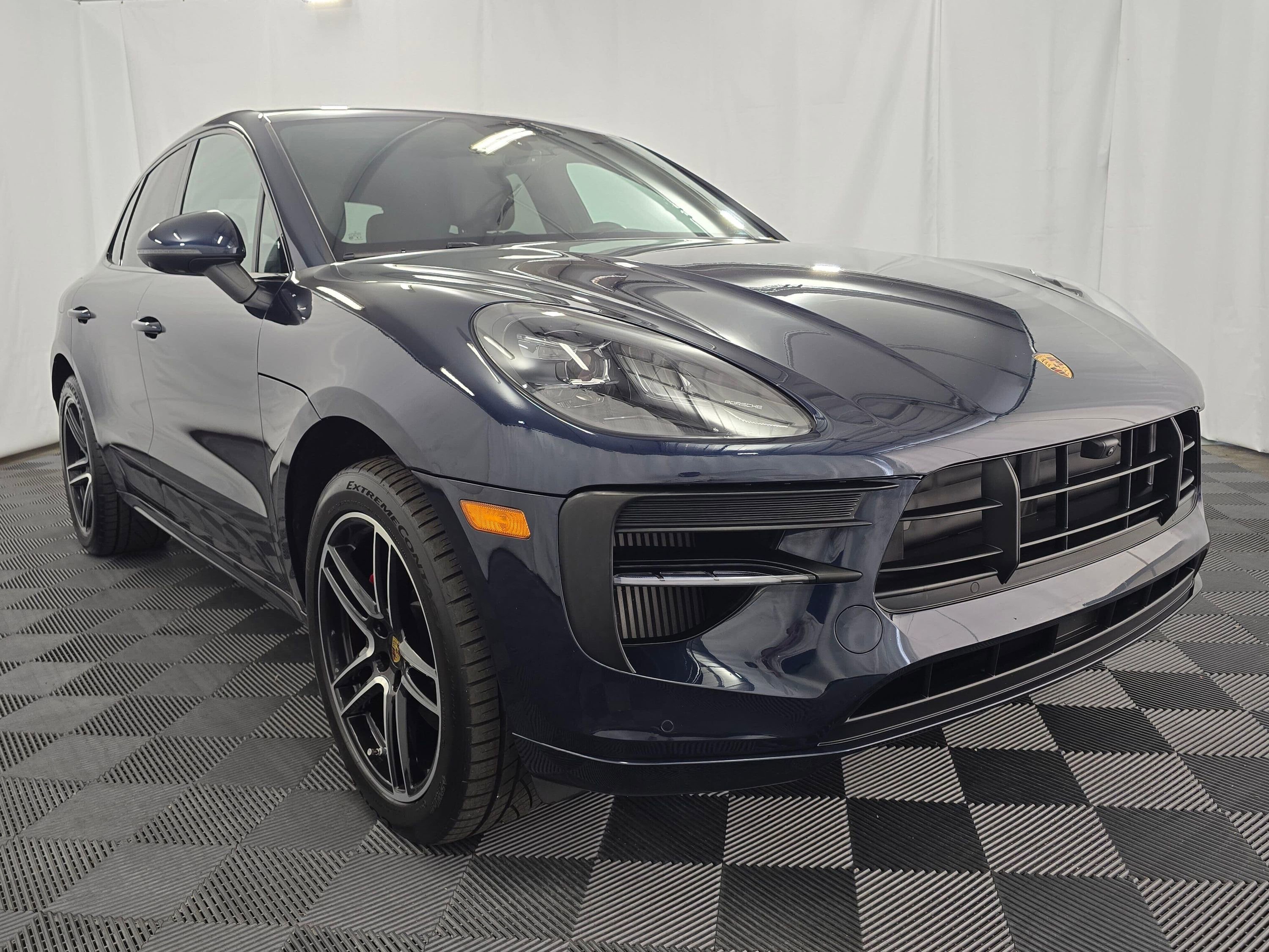 Used 2020 Porsche Macan GTS AWD/4WD image 9
