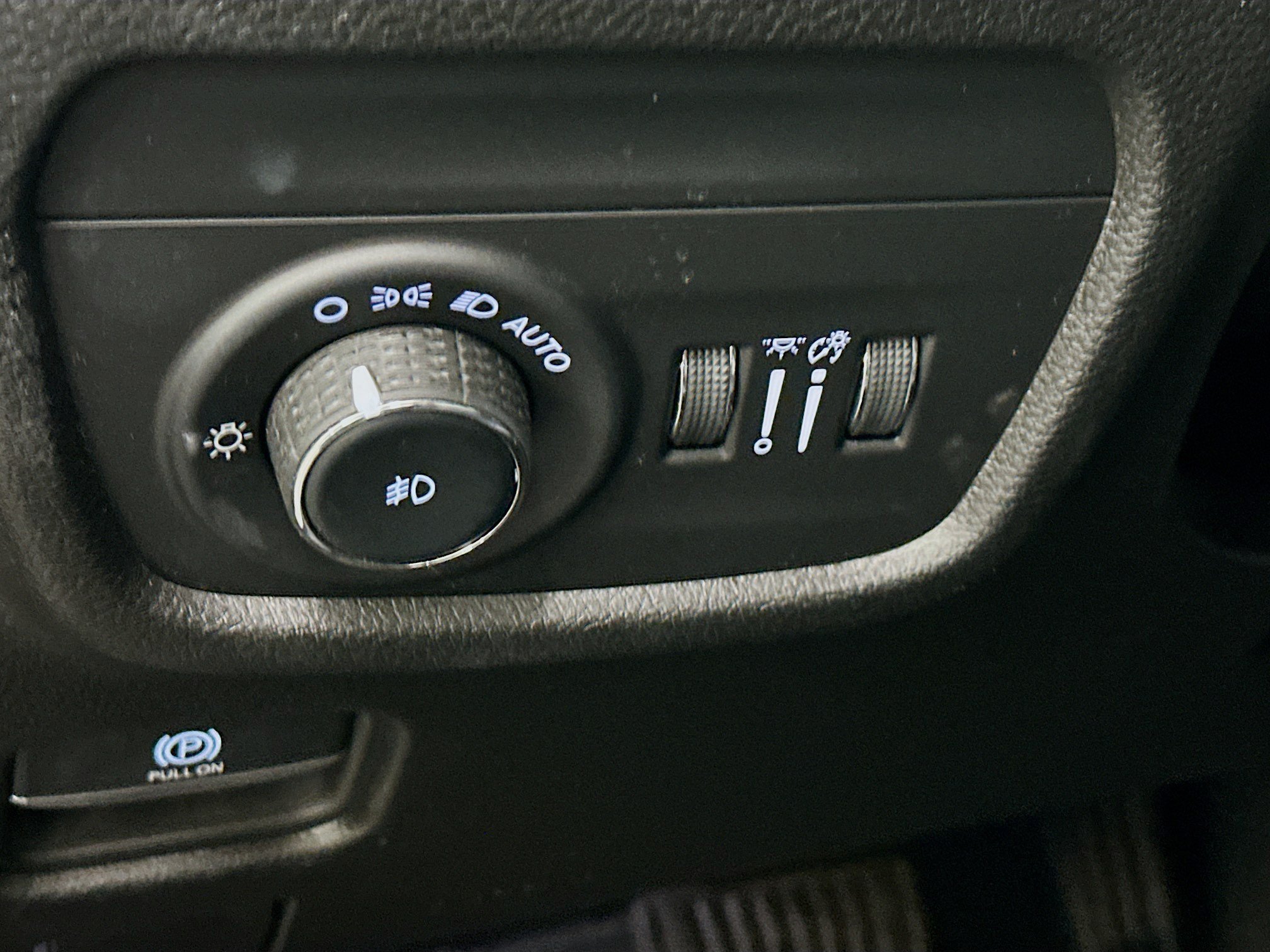 Used 2023 Jeep Grand Cherokee L Limited AWD/4WD image 17