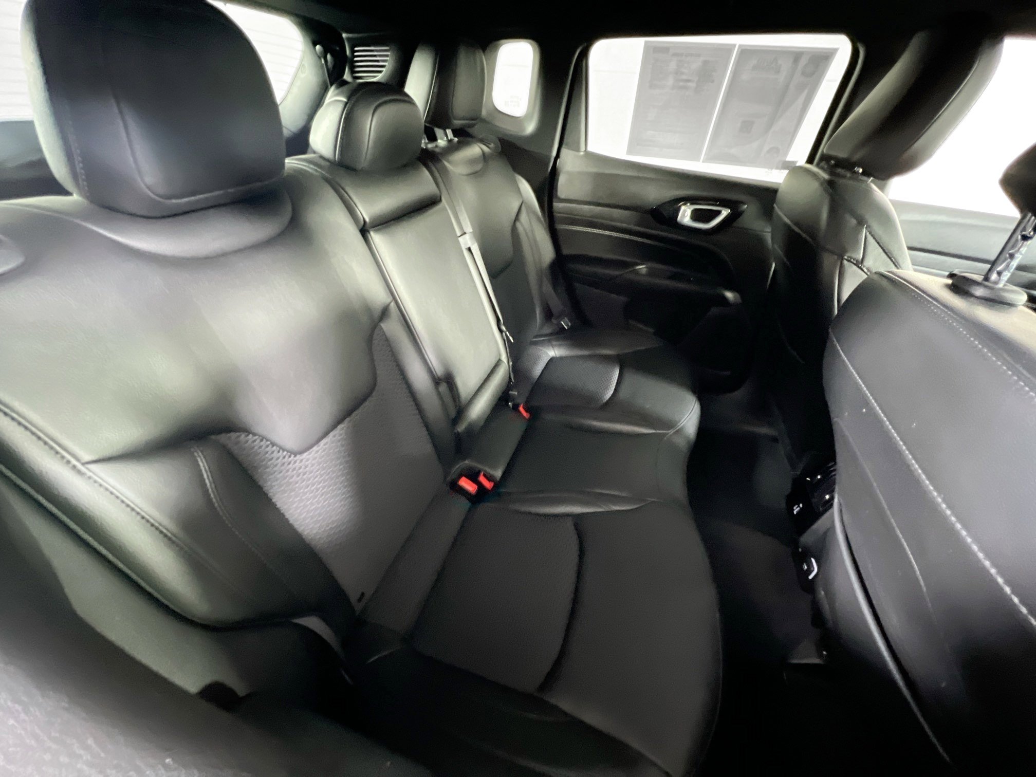 Used 2022 Jeep Compass Altitude w/ Convenience Group image 24