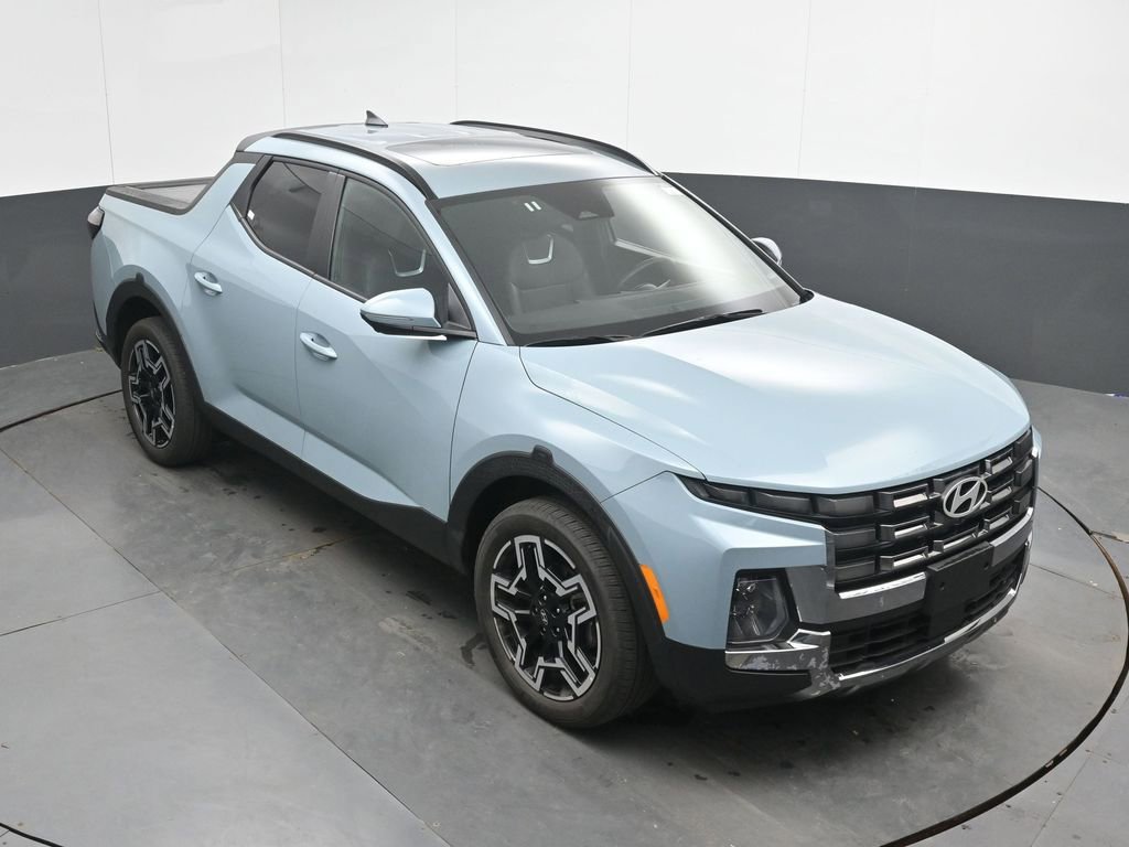 Certified 2025 Hyundai Santa Cruz Limited AWD/4WD image 32
