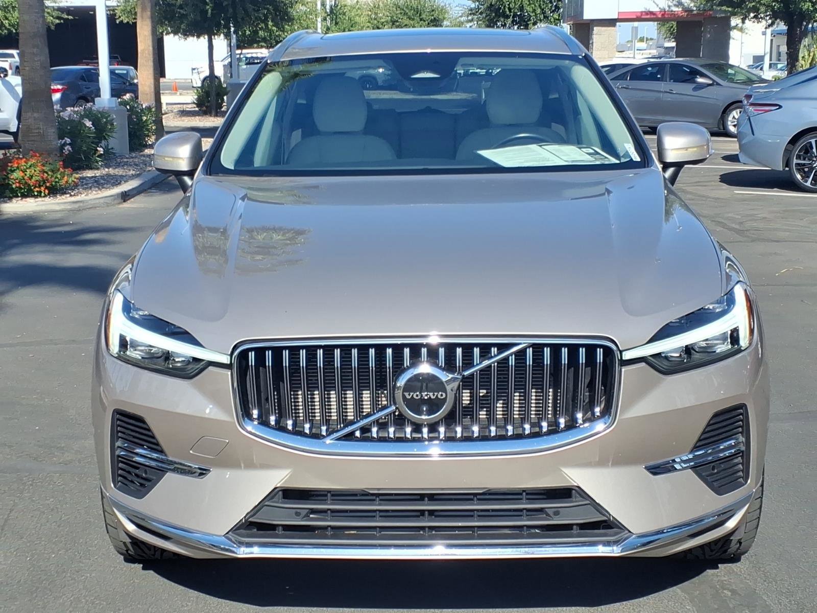Used 2023 Volvo XC60 T8 Ultimate AWD/4WD image 2