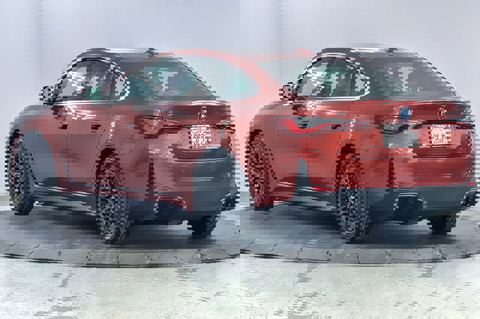 Used 2023 BMW i4 eDrive35 w/ Premium Package image 6