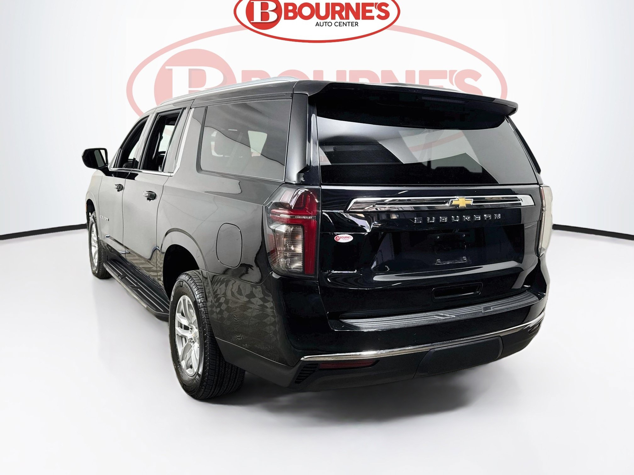 Used 2023 Chevrolet Suburban LS AWD/4WD image 6