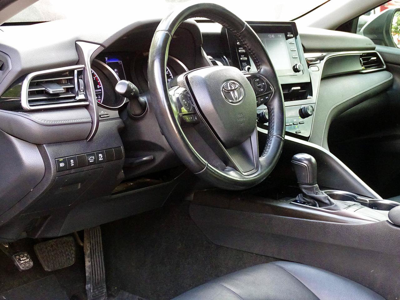 Used 2023 Toyota Camry SE FWD image 17