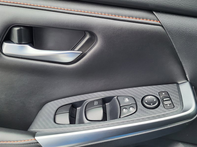 Used 2024 Nissan Sentra SR w/ SR Premium Package image 16