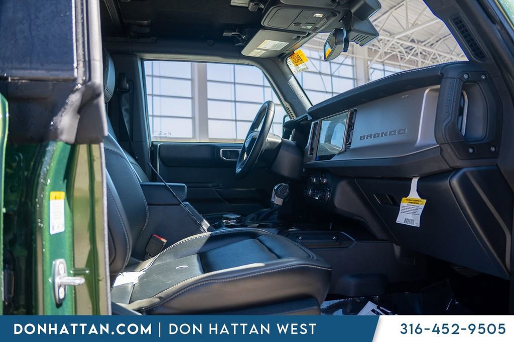 Used 2025 Ford Bronco Outer Banks image 23