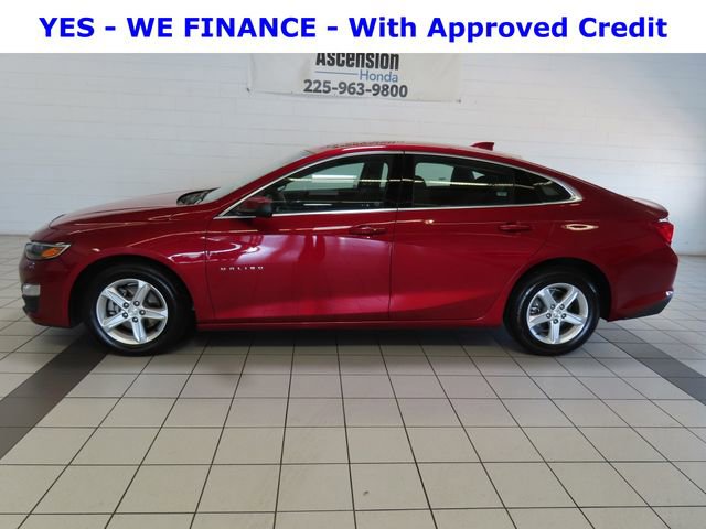 Used 2024 Chevrolet Malibu LT image 3