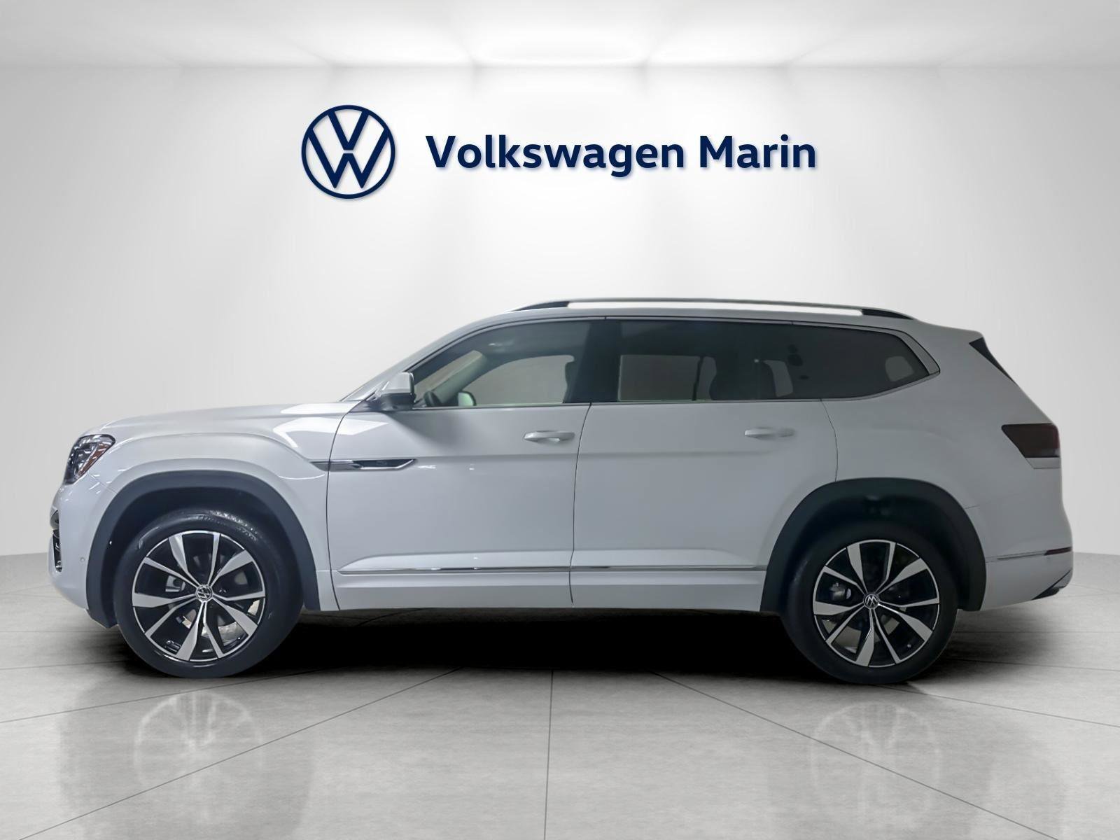 New 2026 Volkswagen Atlas SEL Premium R-Line image 2