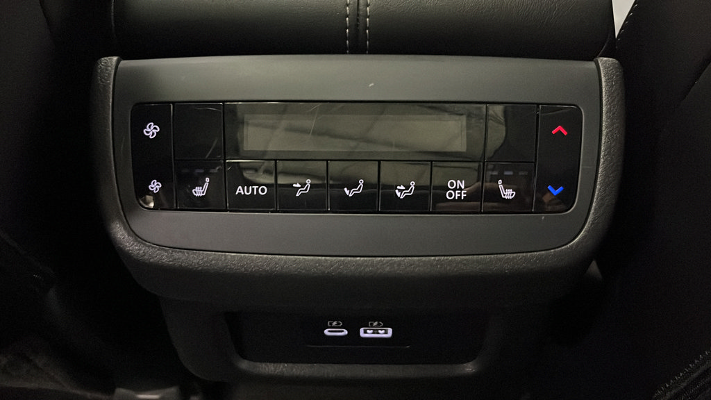 Used 2024 Nissan Pathfinder SL w/ SL Premium Package AWD/4WD image 34
