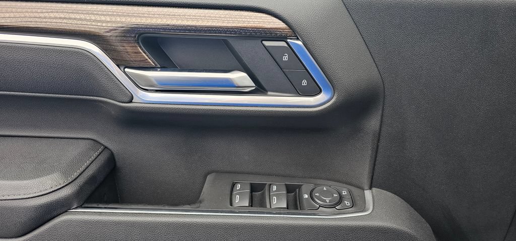 Certified 2026 Chevrolet Silverado 1500 LT AWD/4WD image 12