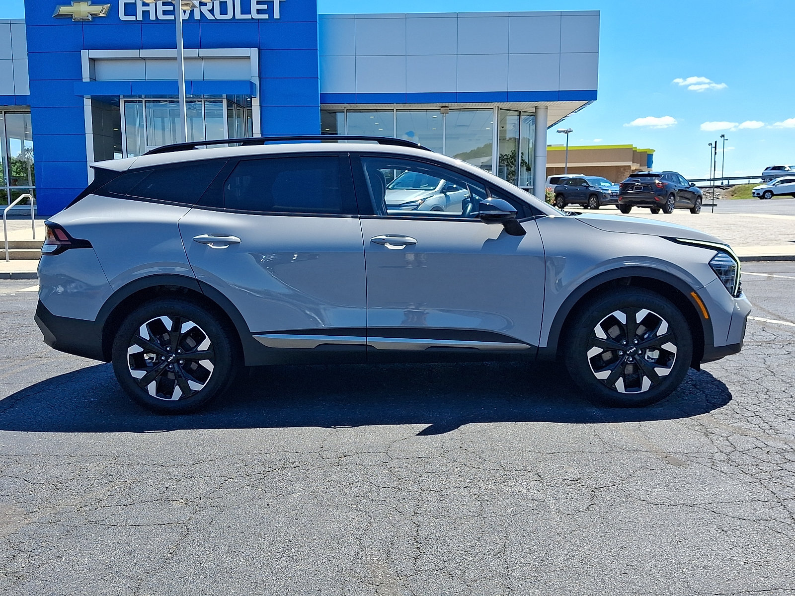 Used 2024 Kia Sportage X-Line w/ X-Line Premium Package AWD/4WD image 7