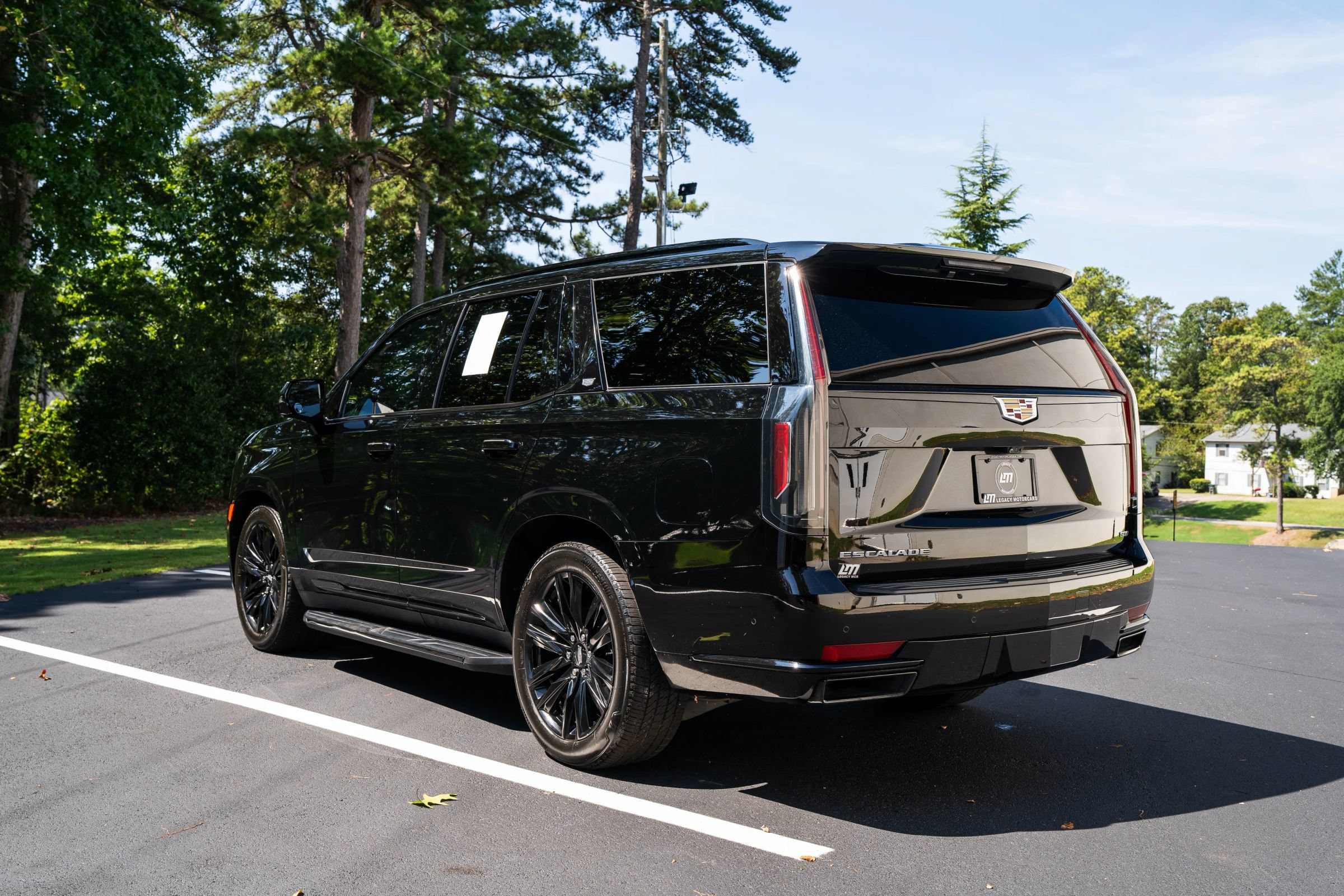 Used 2022 Cadillac Escalade Sport Platinum AWD/4WD image 6