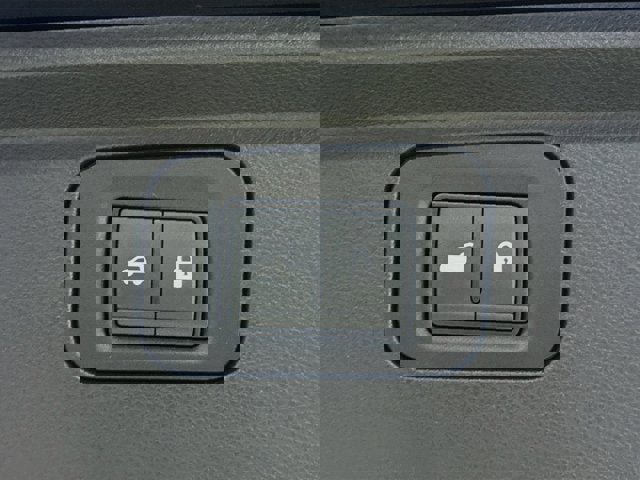 New 2025 Nissan Armada SL w/ Captain's Chari Seat Package image 30