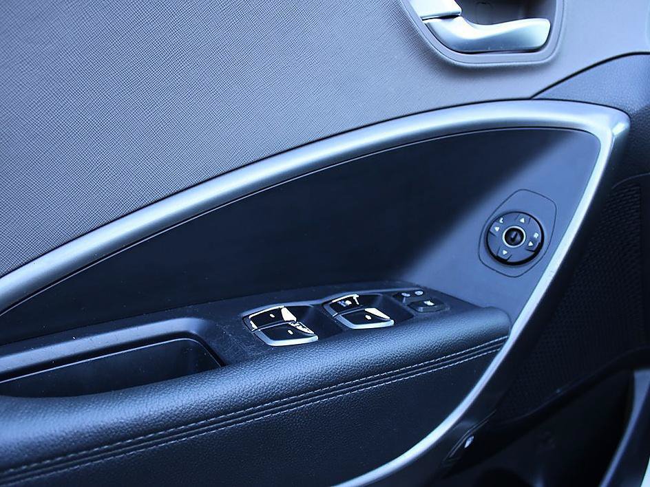 Used 2018 Hyundai Santa Fe Sport FWD image 7