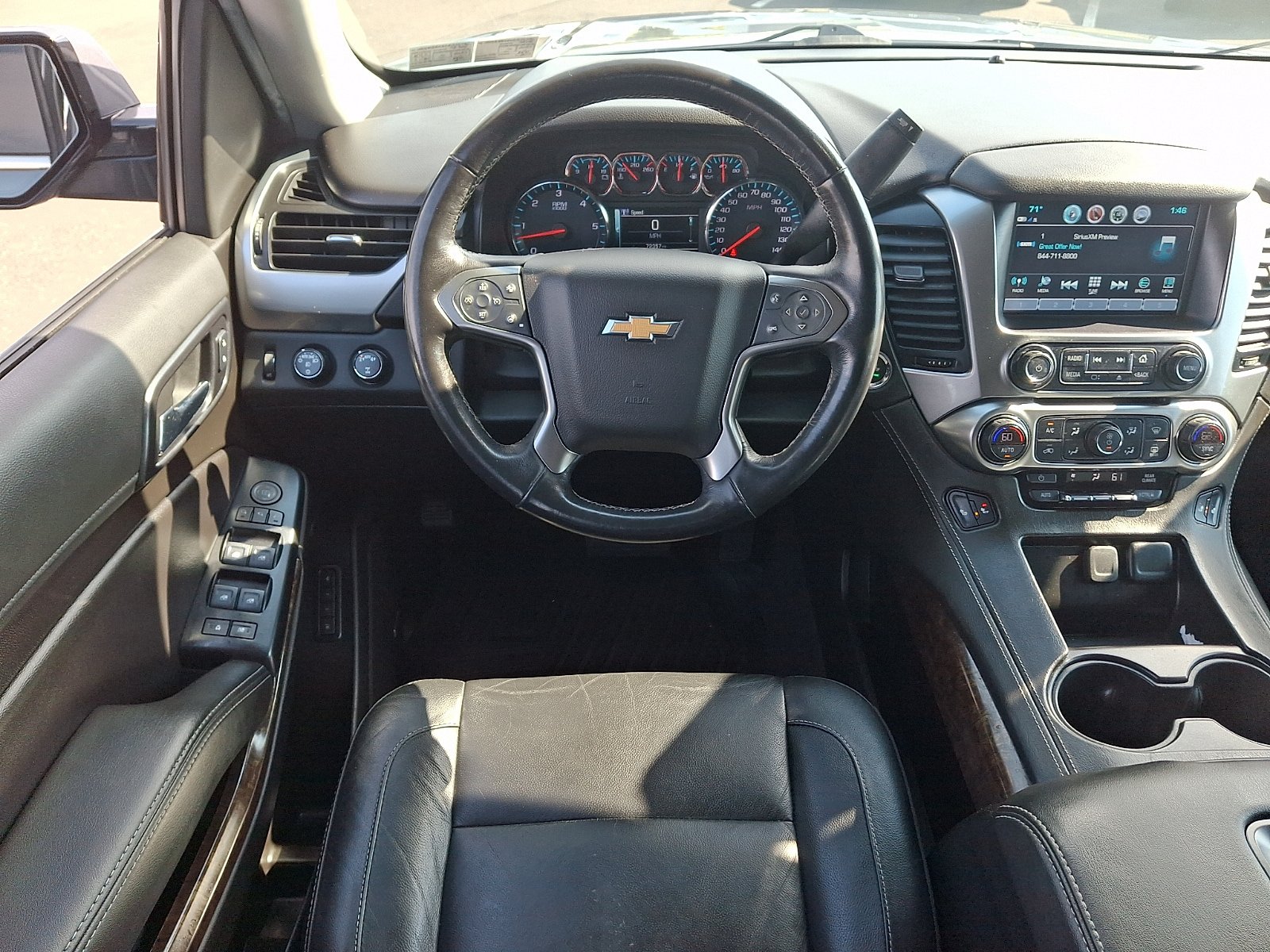 Used 2020 Chevrolet Tahoe LT w/ Luxury Package AWD/4WD image 12