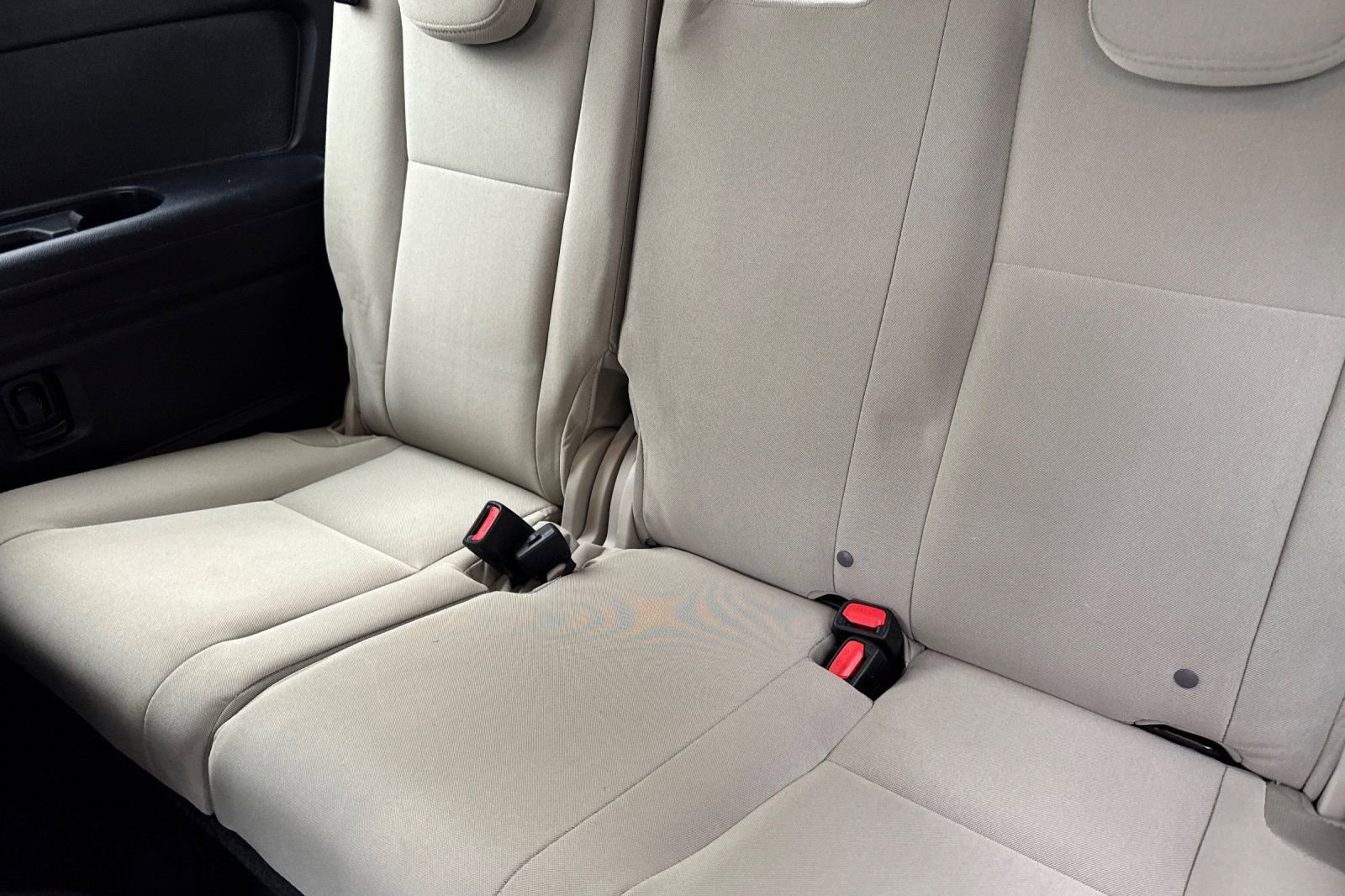 Used 2022 Subaru Ascent Premium w/ Convenience Package AWD/4WD image 16