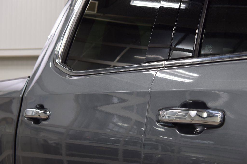 Used 2020 Chevrolet Silverado 1500 LTZ w/ LTZ Plus Package image 15