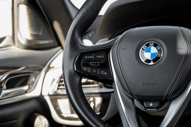 Used 2023 BMW 530e RWD image 27