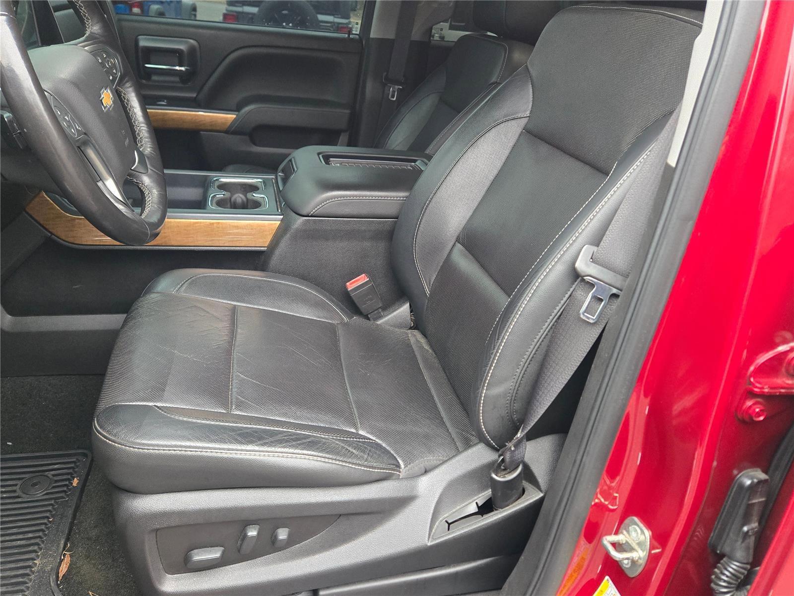 Used 2018 Chevrolet Silverado 1500 LTZ w/ Sport Package image 19