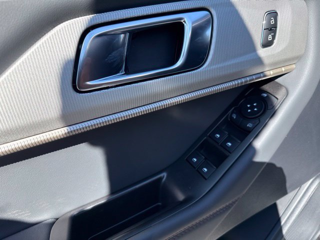 New 2027 Ford Explorer Active RWD image 25