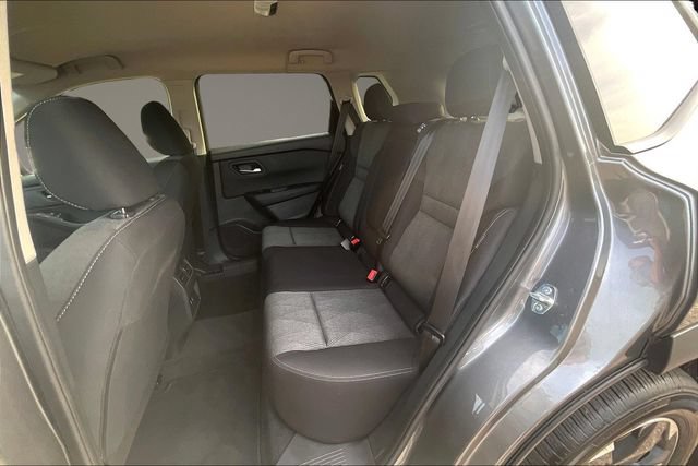 Certified 2026 Nissan Rogue SV FWD image 24