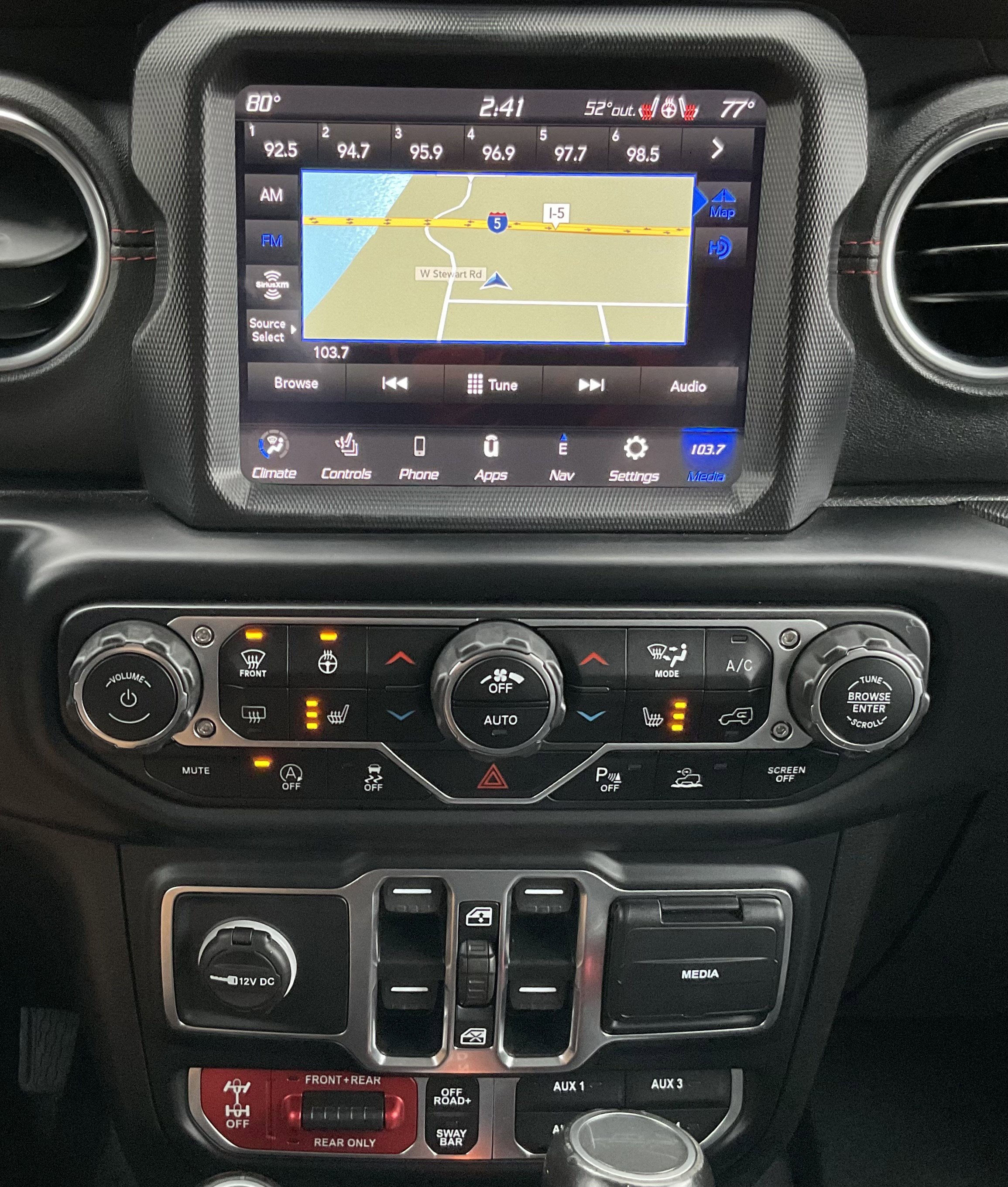 Used 2020 Jeep Gladiator Rubicon w/ Advanced Safety Group image 21