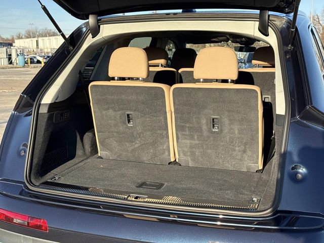 Used 2023 Audi Q7 3.0T Prestige image 30