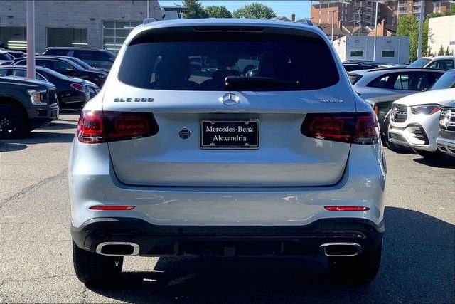 Certified 2022 Mercedes-Benz GLC 300 4MATIC image 3