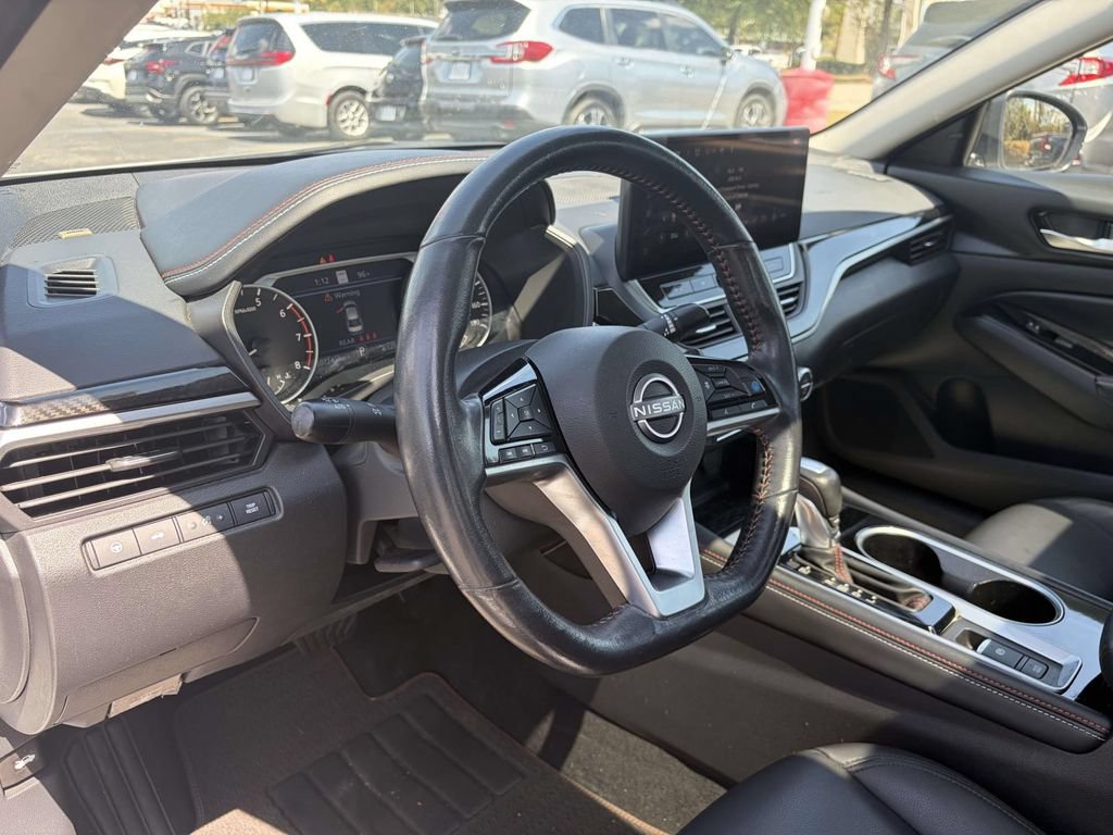 Used 2024 Nissan Altima 2.0 SR FWD image 18