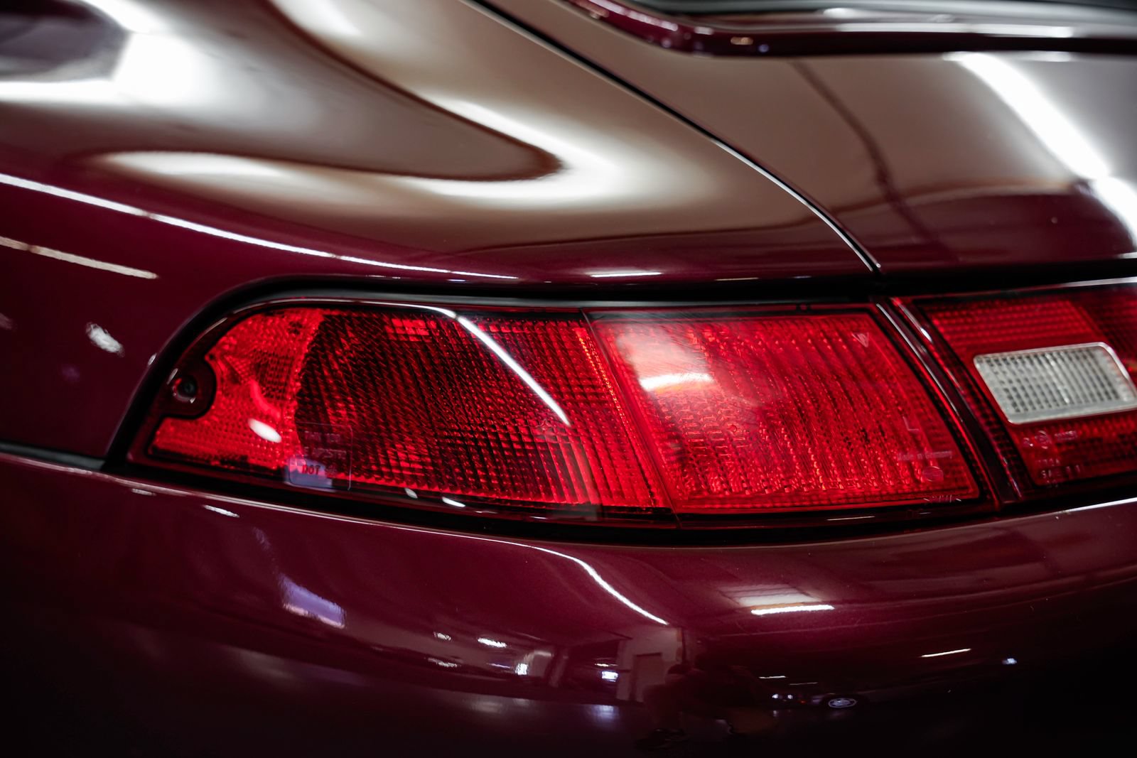 Used 1997 Porsche 911 Carrera RWD image 33
