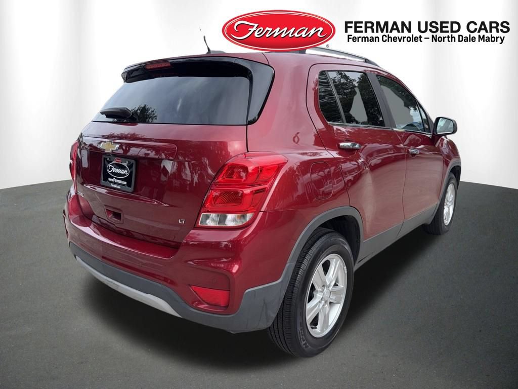 Used 2018 Chevrolet Trax LT w/ Driver Confidence Package FWD image 2