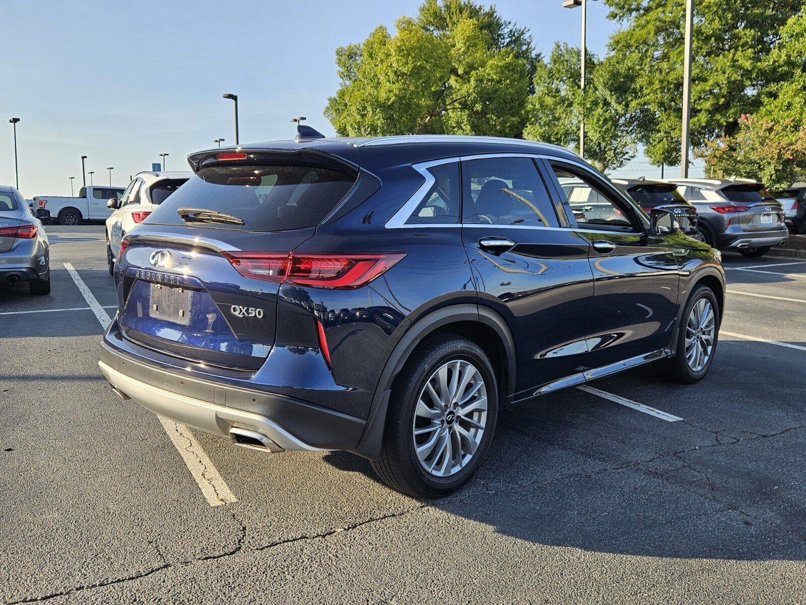 Used 2023 INFINITI QX50 Luxe FWD image 6