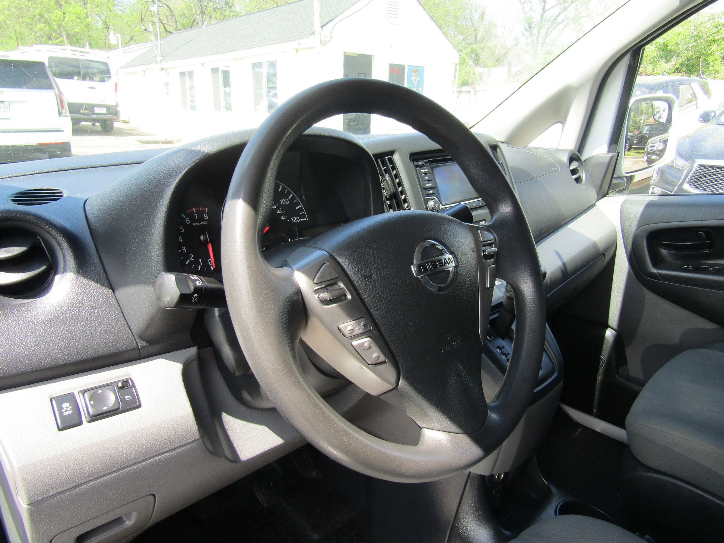 Used 2019 Nissan NV200 SV w/ Back Door Glass Package image 24